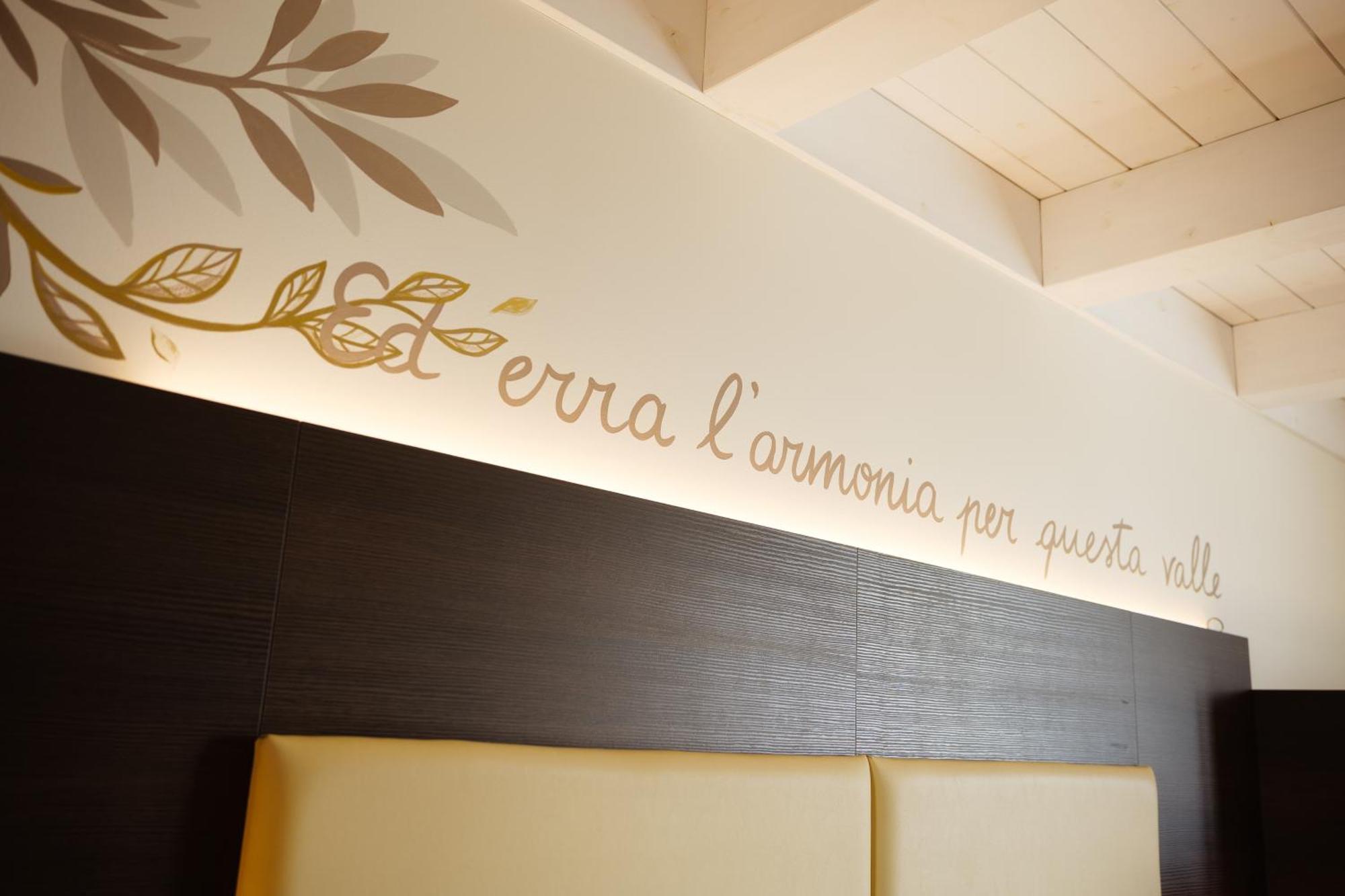 Hotel Ristorante Da Tonino Реканати Екстериор снимка