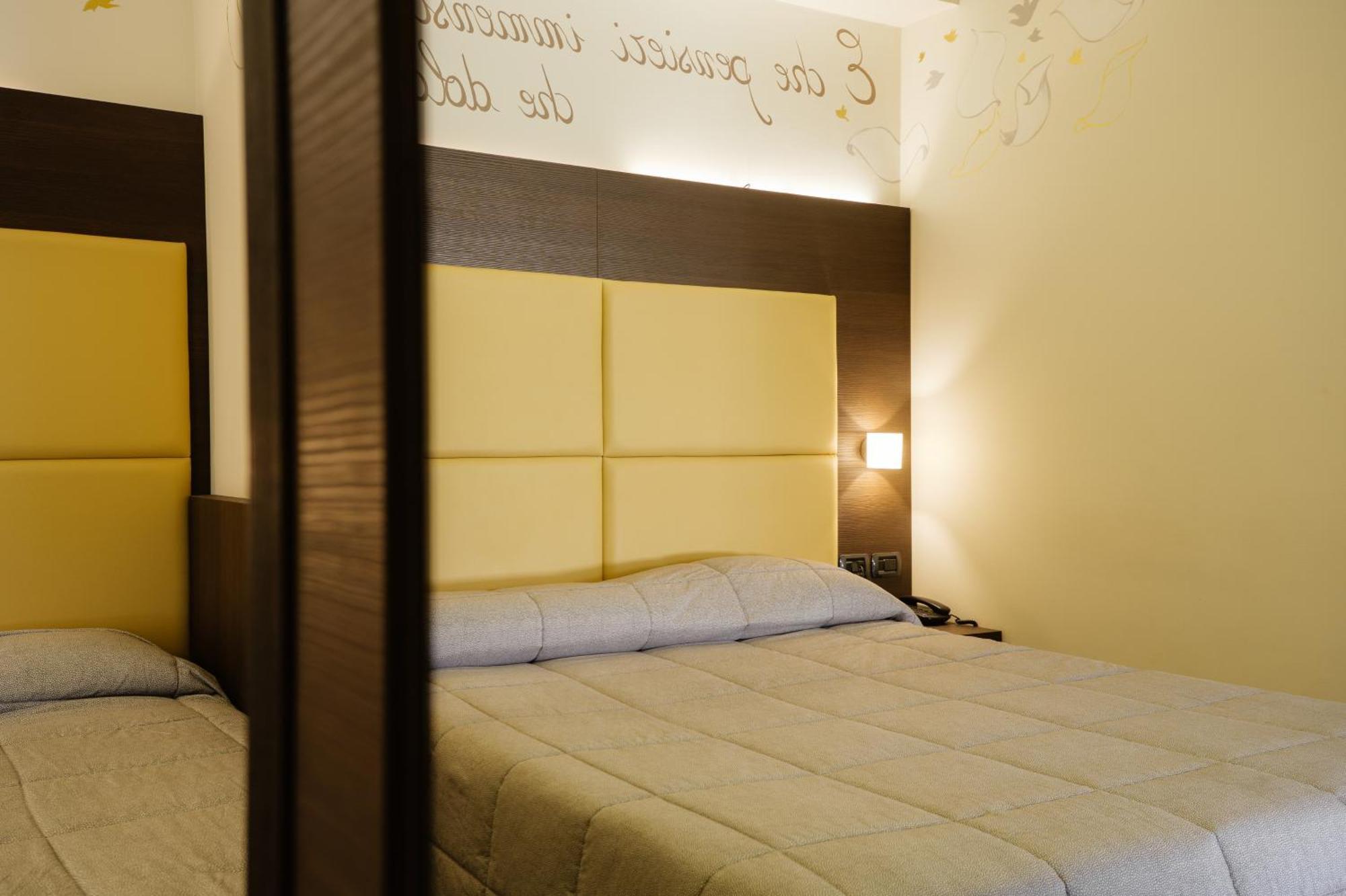 Hotel Ristorante Da Tonino Реканати Екстериор снимка